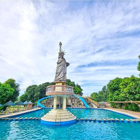 Libertyland Waterpark Resort Dau Exterior photo