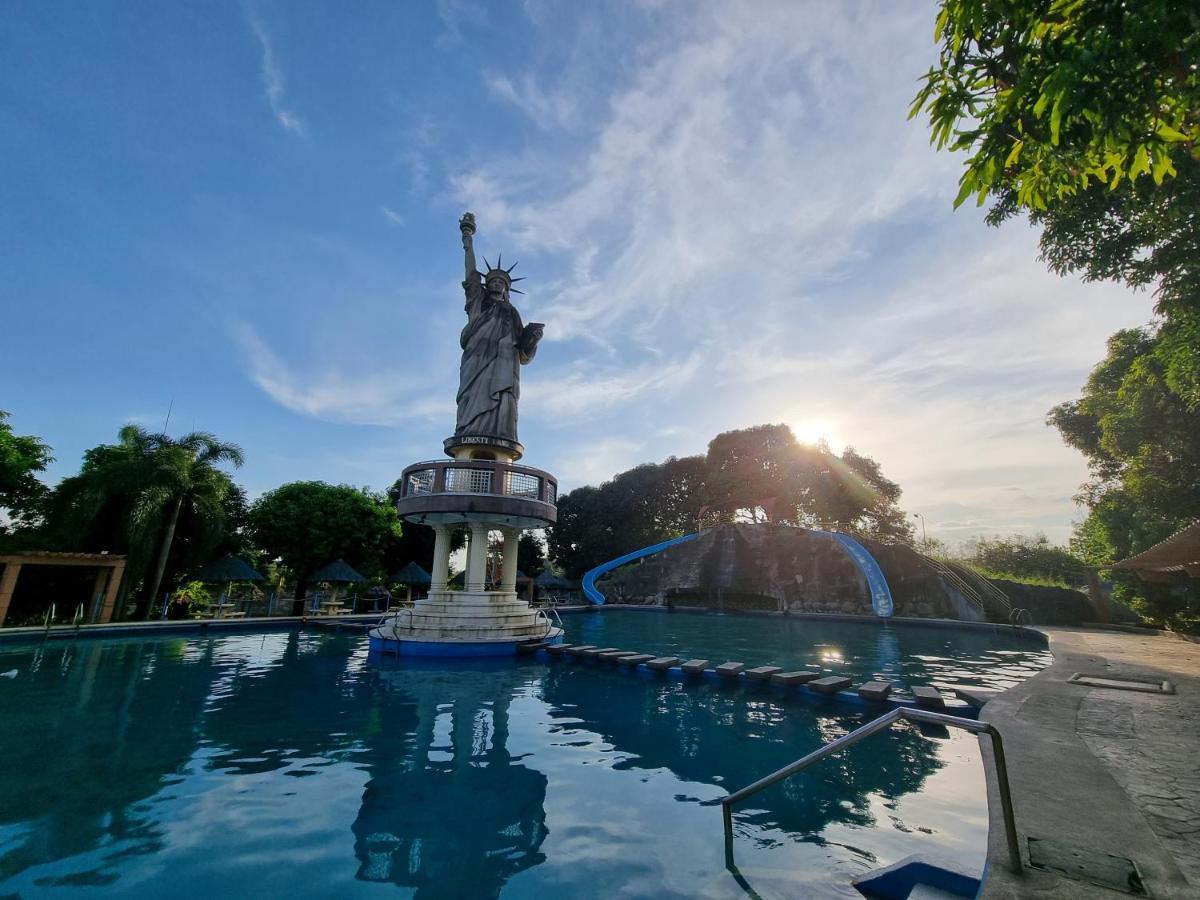Libertyland Waterpark Resort Dau Exterior photo